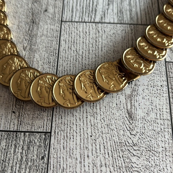 Vintage Gold Toned Roman Grecian Style Face Expandable Stretch Belt conch - Picture 2 of 8